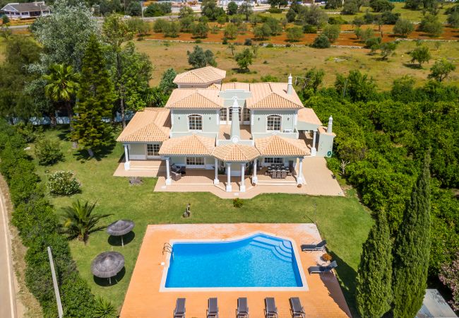 Villa in Boliqueime - Quinta das Laranjeiras | 4 Bedrooms | Country House | Boliqueime