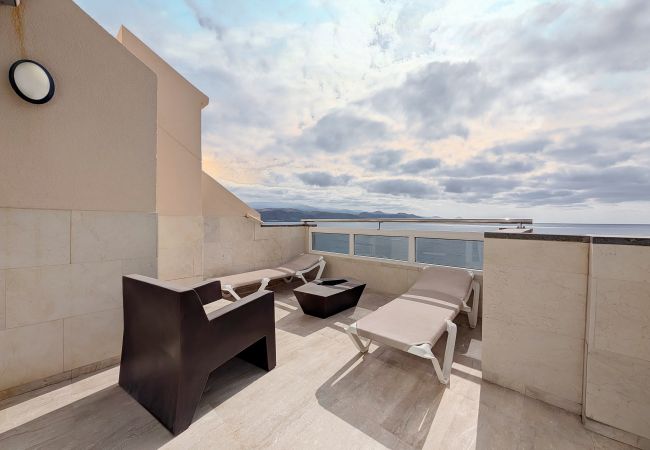 House in Las Palmas de Gran Canaria - Awesome beachfront terrace By CanariasGetaway 