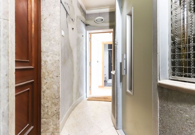 Apartment in Lisbon - SUNNY FLAT CITY VIEW