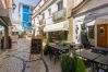 Apartment in Setúbal - Renovated apartment in a typical neighborhood of Setúbal, large terrace, sleeps 6pax