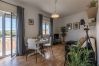 Apartment in Setúbal - Renovated apartment in a typical neighborhood of Setúbal, large terrace, sleeps 6pax