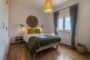 Apartment in Setúbal - Renovated apartment in a typical neighborhood of Setúbal, large terrace, sleeps 6pax