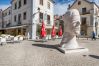 Apartment in Setúbal - Renovated apartment in a typical neighborhood of Setúbal, large terrace, sleeps 6pax