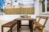 Apartment in Setúbal - Renovated apartment in a typical neighborhood of Setúbal, large terrace, sleeps 6pax