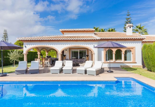 Villa in Javea - Villa SanMar Javea, Luxurious with Private Pool, AC and Wifi
