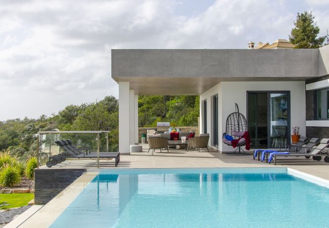 Villa in Almancil - Villa Monroy | 4 Bedrooms | Modern | Caliços