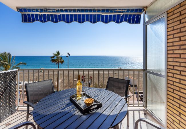 Apartment in Fuengirola - Maritimo Fuengirola - Beach apartment first line