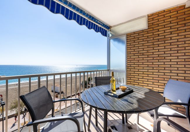 Apartment in Fuengirola - Maritimo Fuengirola - Beach apartment first line