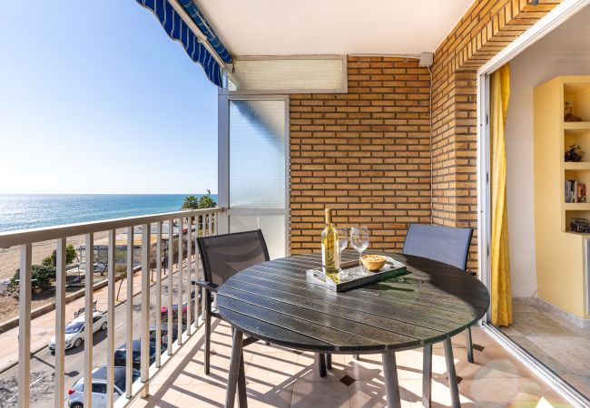 Apartment in Fuengirola - Maritimo Fuengirola - Beach apartment first line