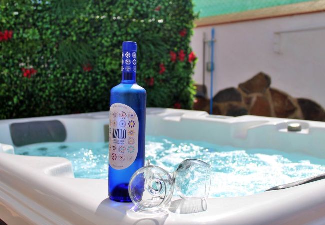 House in Moya - Mari House With Jacuzzi and BBQ by CanariasGetaway House in Moya - Mari House With Jacuzzi and BBQ by CanariasGetaway