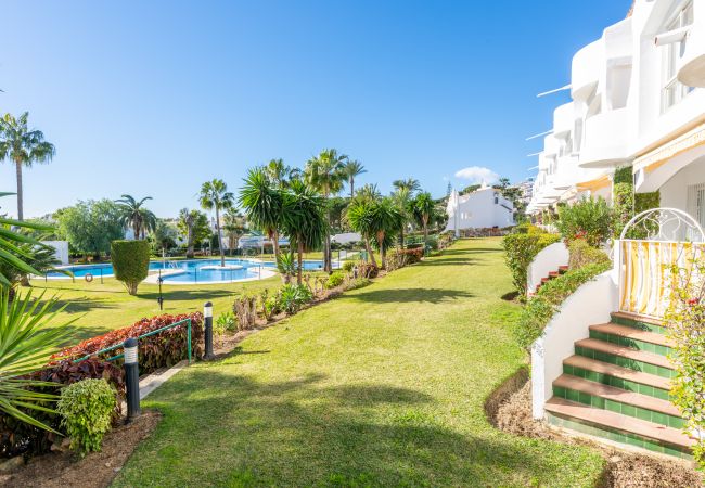 Apartment in Mijas Costa - Jardines de Calahonda III | Beautiful sea and garden view
