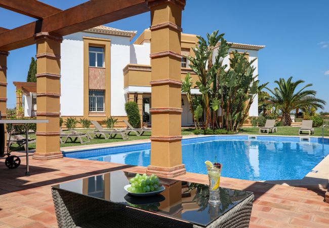 Villa in Albufeira - Quinta Dionysus | 6 Bedrooms | Own Vineyard | Albufeira