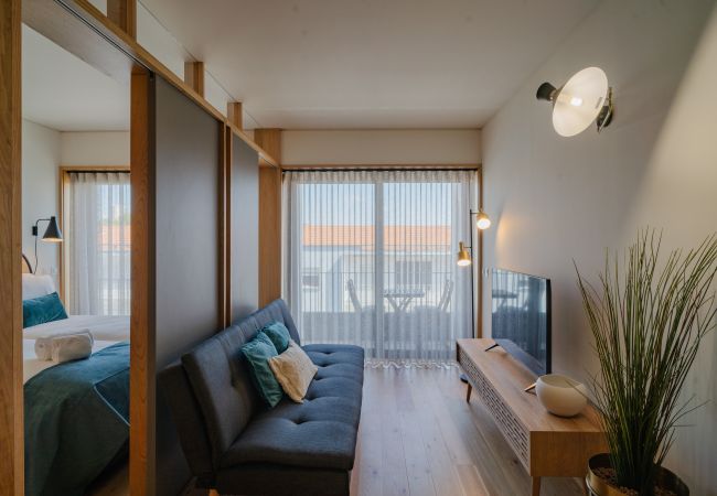Apartment in Porto - Premium Corporate Campanhã IX (Balcony, NEW IN VRBO)