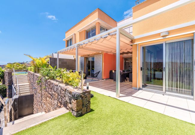 Villa in San Bartolomé de Tirajana - Vista Golf 12 by Canariasgetaway