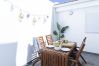 House in Setúbal - Holiday home for 4pax with private terrace and wifi, close to downtown Setúbal and the river Sado.