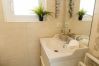 House in Setúbal - Holiday home for 4pax with private terrace and wifi, close to downtown Setúbal and the river Sado.