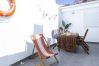 House in Setúbal - Holiday home for 4pax with private terrace and wifi, close to downtown Setúbal and the river Sado.