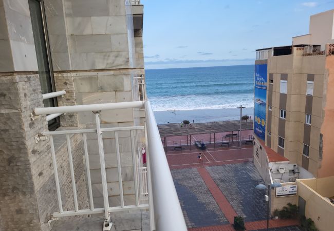 House in Las Palmas de Gran Canaria - Canteras Sport Beach by Canariasgetaway