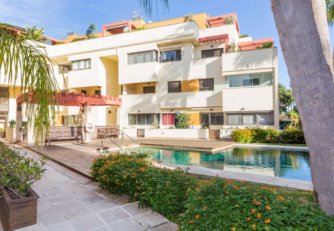 Apartment in Javea - Albamar Apartment Javea Arenal, with large Terraces, Solarium, AC and shared Pool