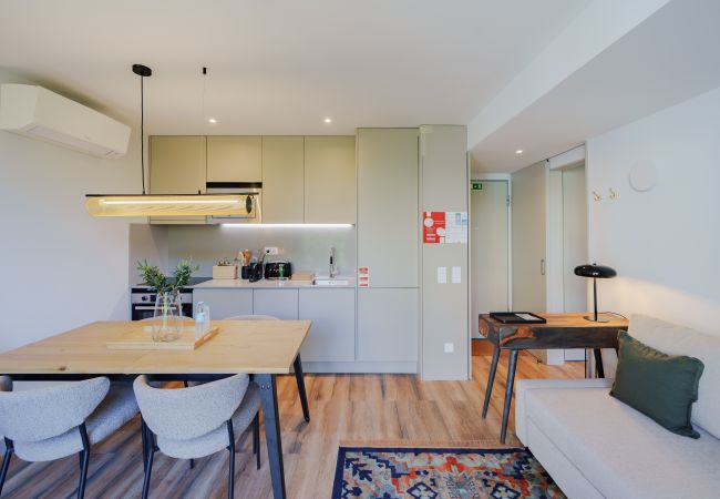 Apartment in Porto - Feel Porto Firmeza Coworking & Flat 2.1 